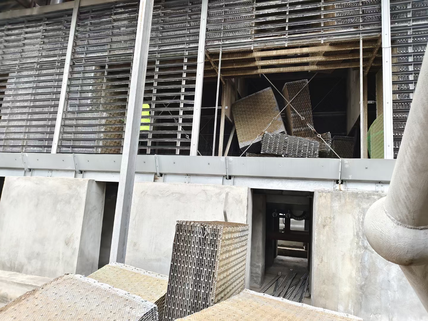 冷卻塔白色填料的技術革新與性能優化:冷卻塔白色填料在工業冷卻系統中的深度應用與實踐指南