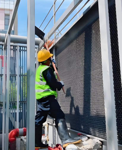 <strong>電廠冷卻塔維修更換：</strong>