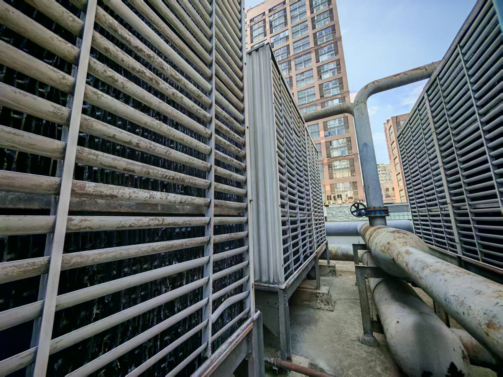 超越簡單年限：全面解析冷卻塔填料能用多久的關鍵因素與科學延壽策略，深入探討冷卻塔填料能用多久的科學預測方法與全生命周期管理