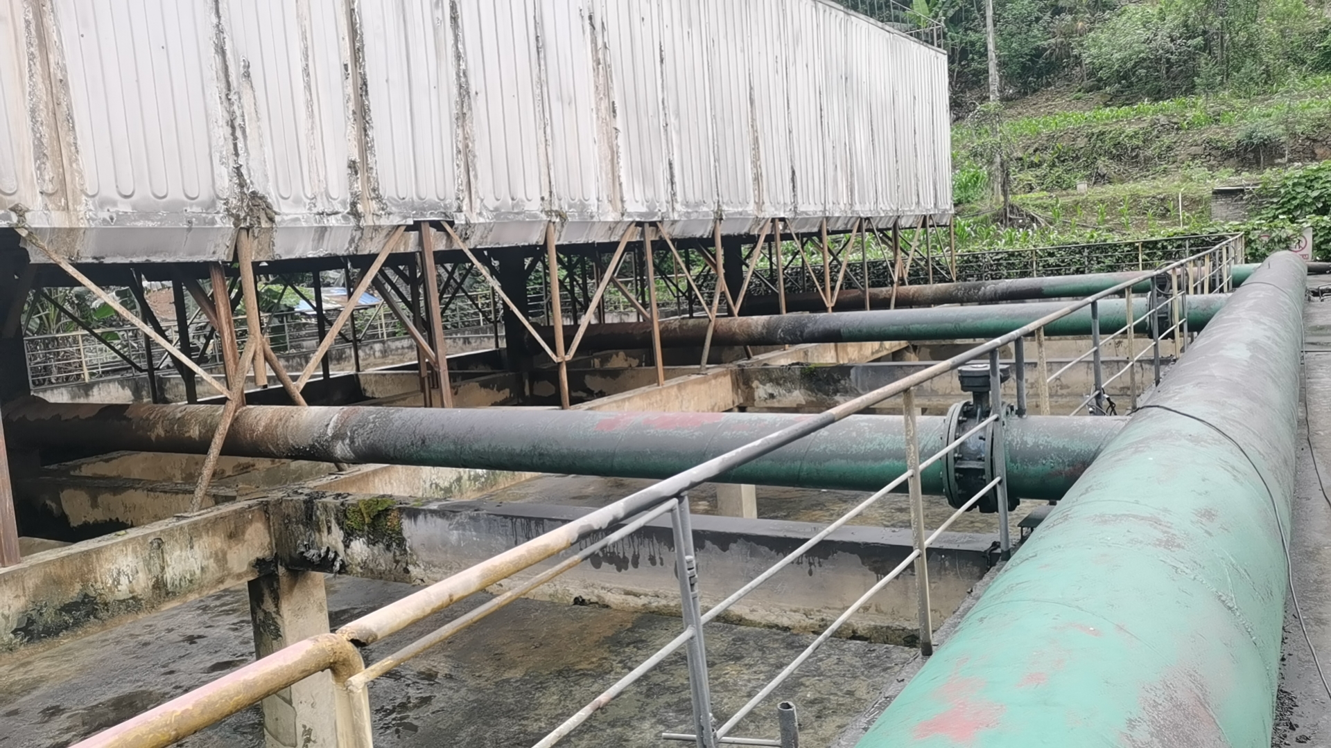 冷卻塔壞了深度全景解析與應急修復指南：從核心部件失效機理到系統性故障排除的實戰方案