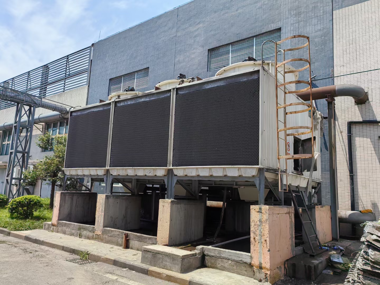 告別“頭痛醫(yī)頭”的粗放運(yùn)維,揭秘冷卻塔填料堵塞原因背后的流體動(dòng)力學(xué)真相與長效修復(fù)策略